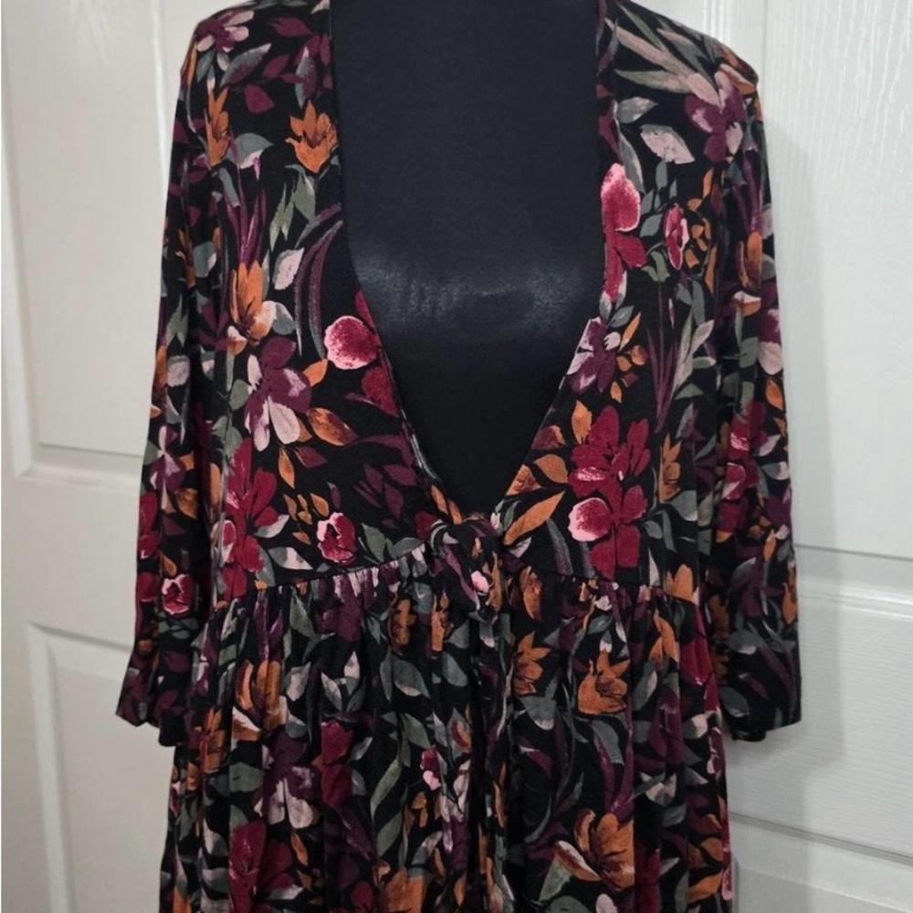 Torrid quarter sleeve tie front fall cardigan.